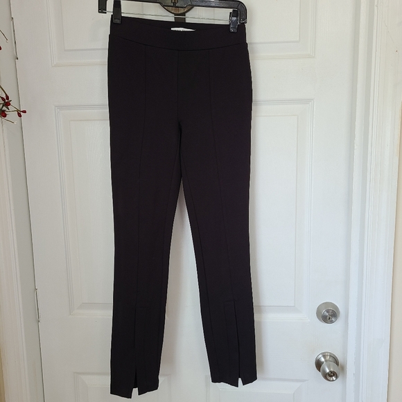 Elizabeth and James Woman's Super Skinny Pants, Size: XS Color: Black - Picture 3 of 16